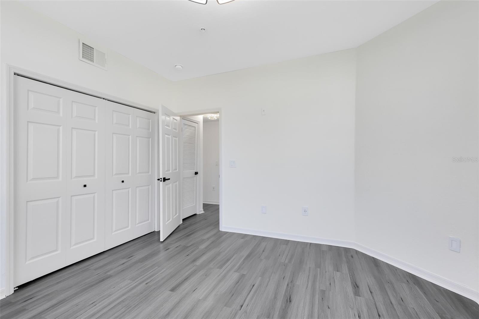 6685 Queens Borough Ave #202 Property Photo 23