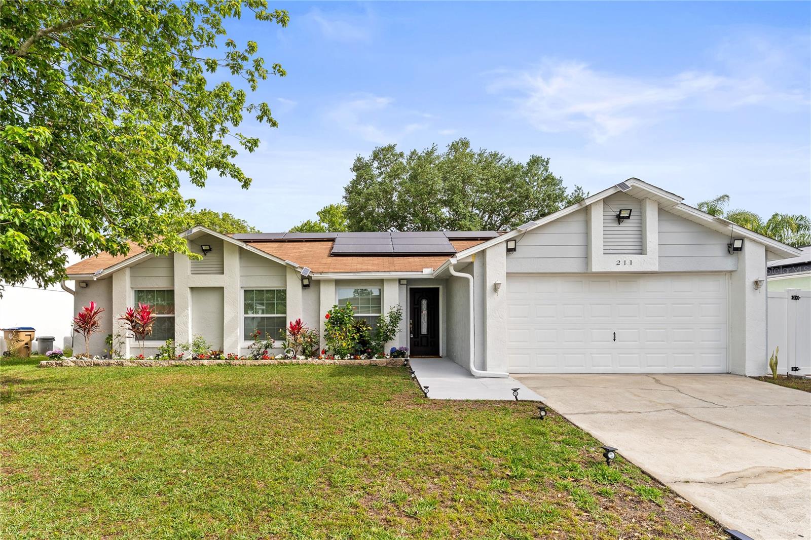 211 Dalton Dr Property Photo