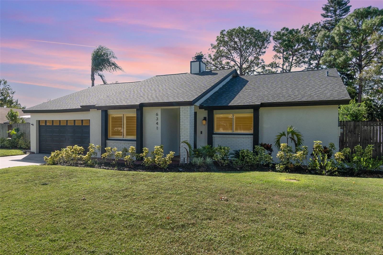 6341 Edge O Grove Cir Property Photo 1