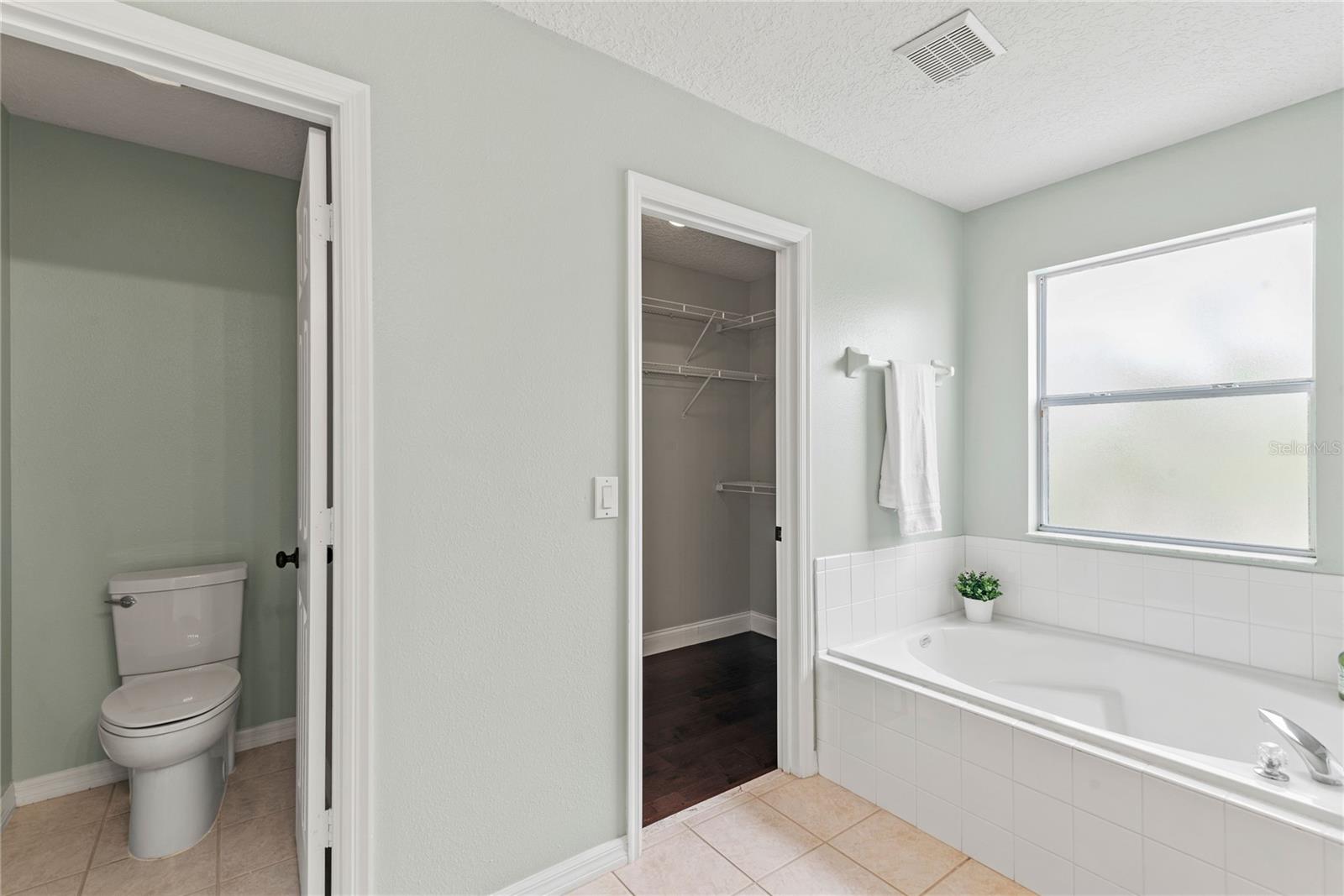 108 Portstewart Dr Property Photo 25