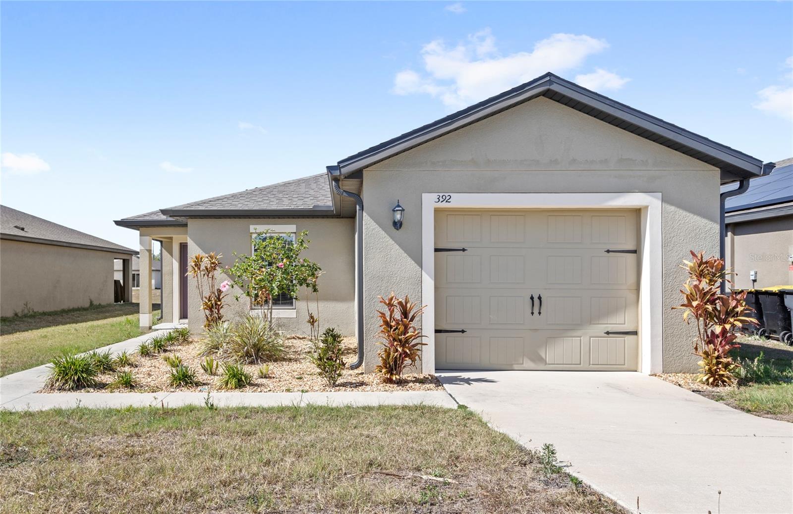 392 Kensington View Dr Property Photo