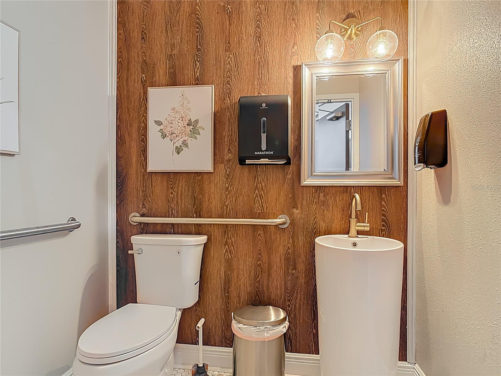 1342 Howland Blvd Property Photo 47