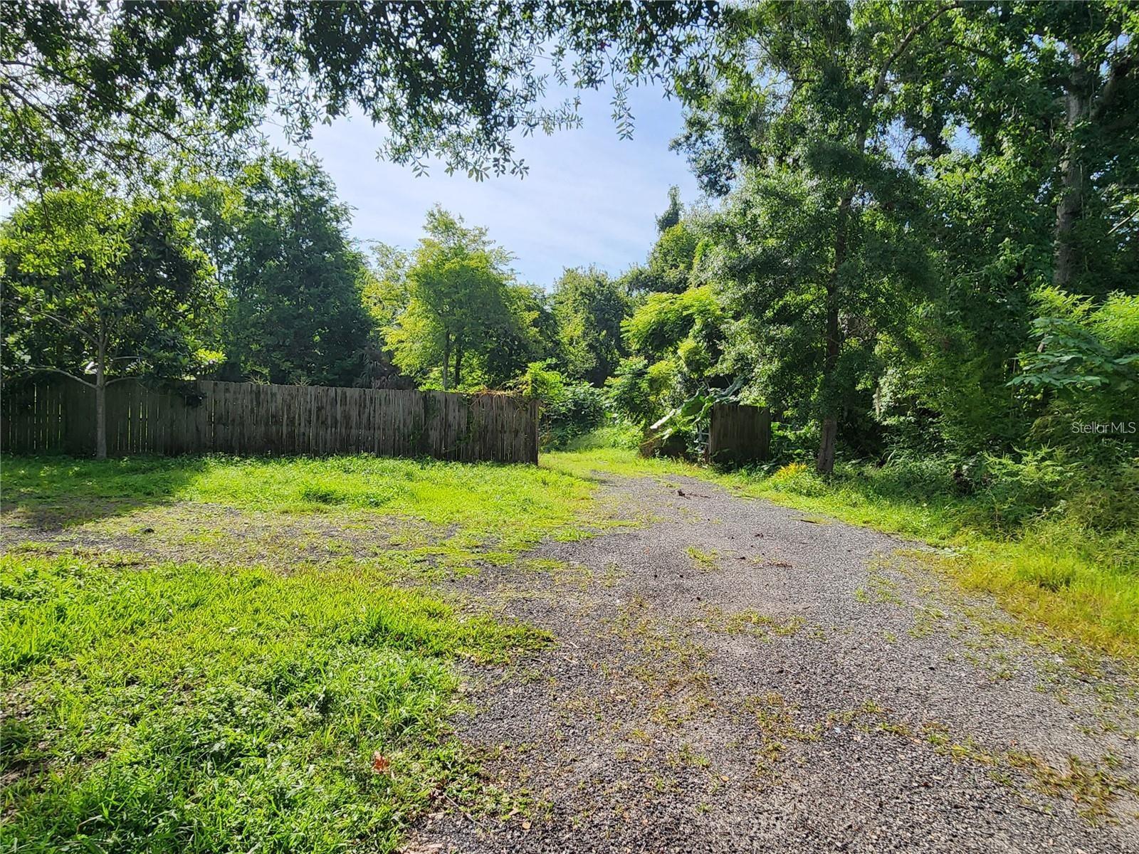 Sanford Ave Property Photo 1