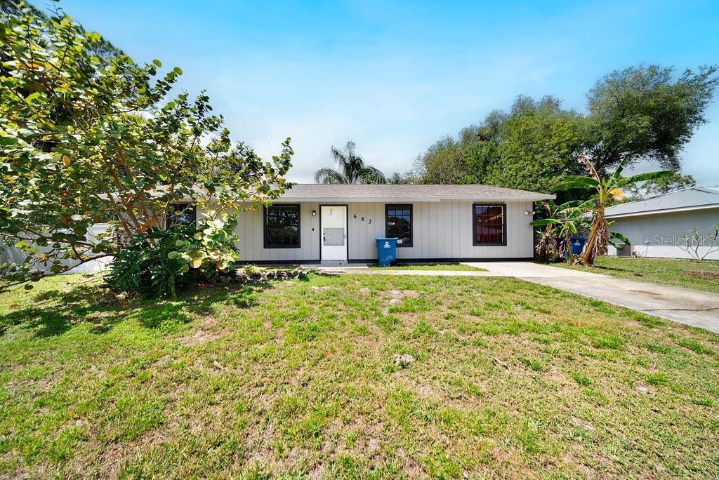 682 De Groodt Rd Sw Property Photo