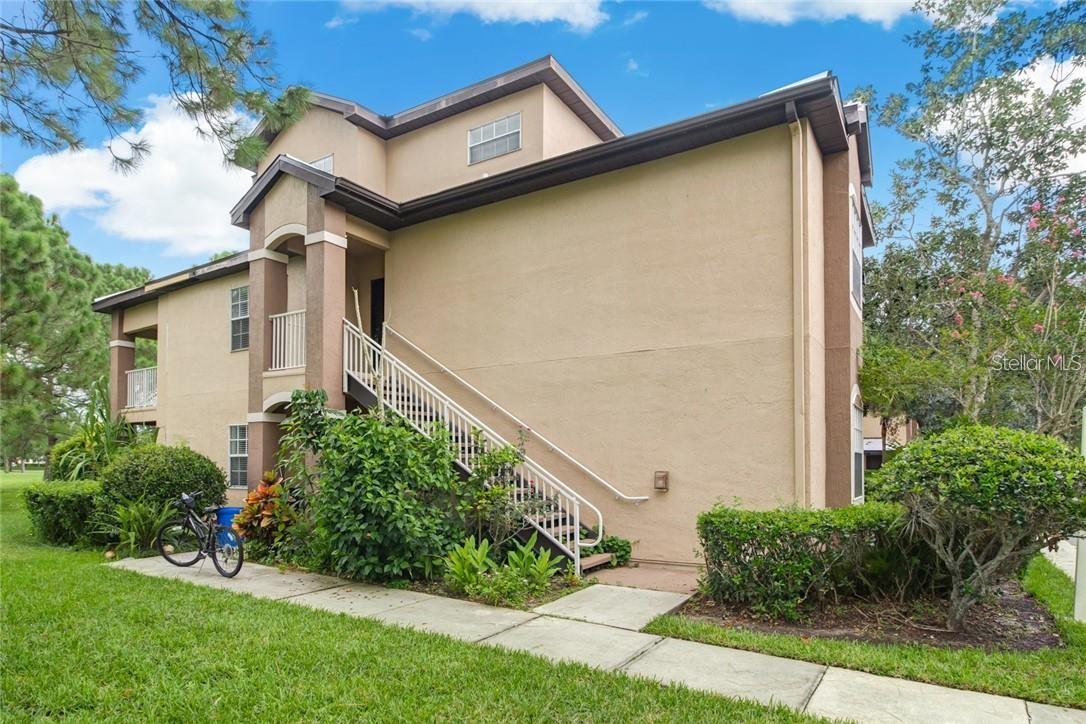 13953 Fairway Island Dr #621 Property Photo