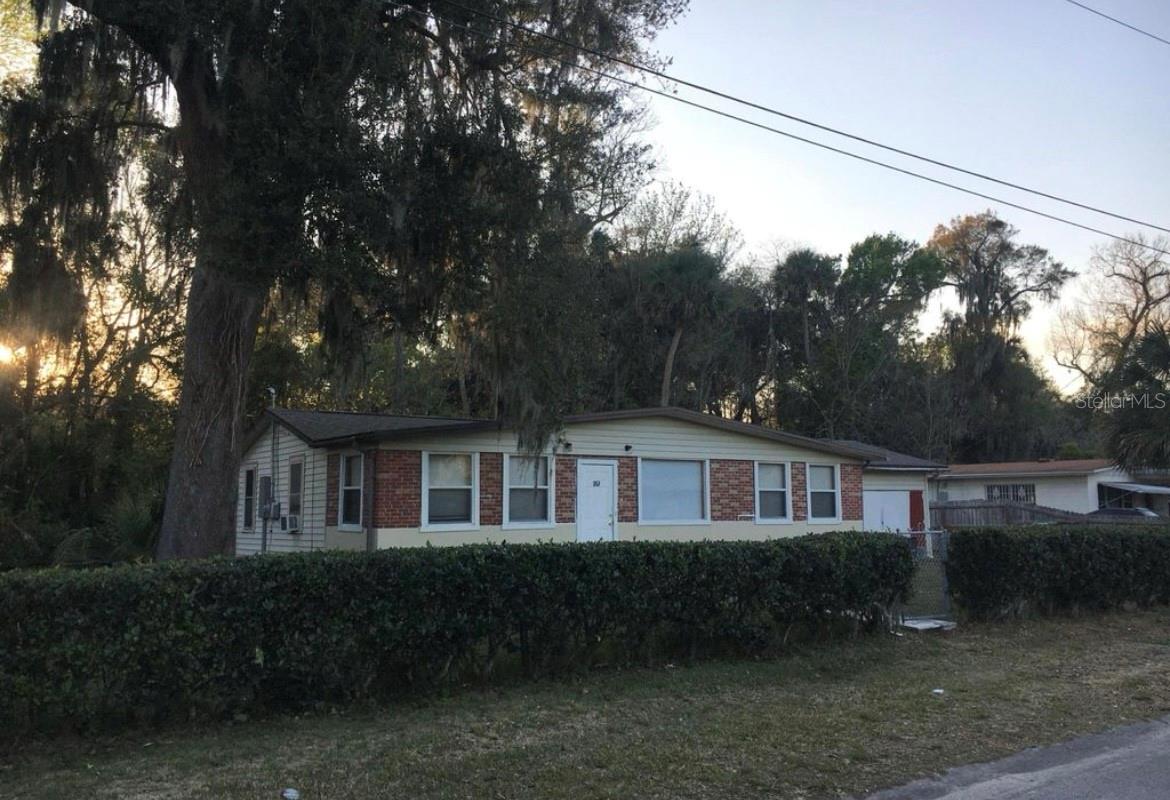 112 Edwards St Property Photo