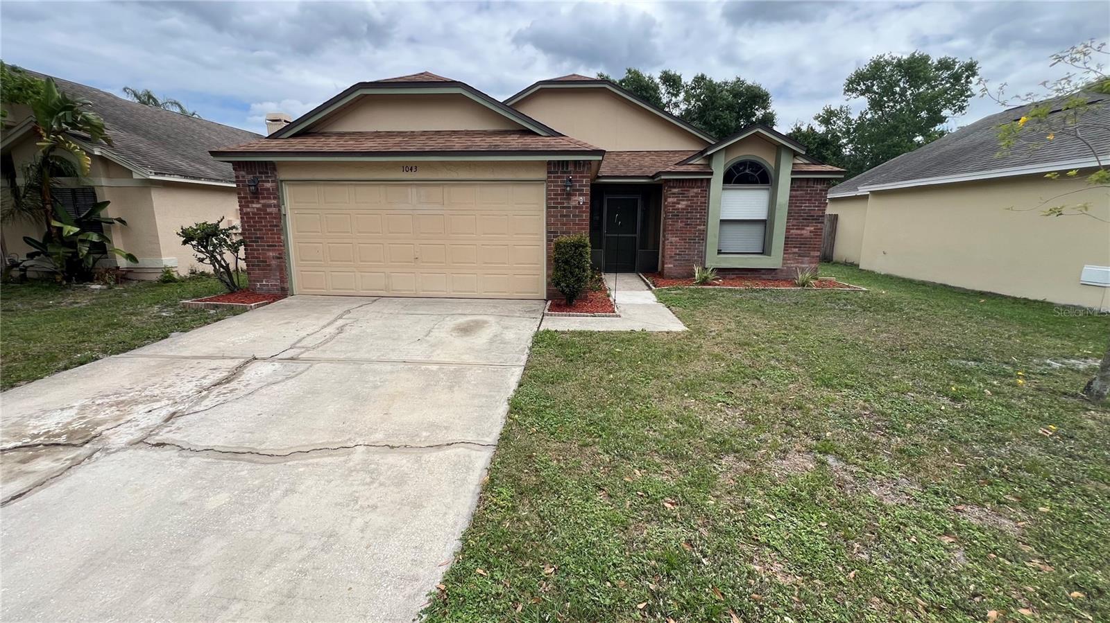 Alafaya Woods Ph 18 Real Estate Listings Main Image