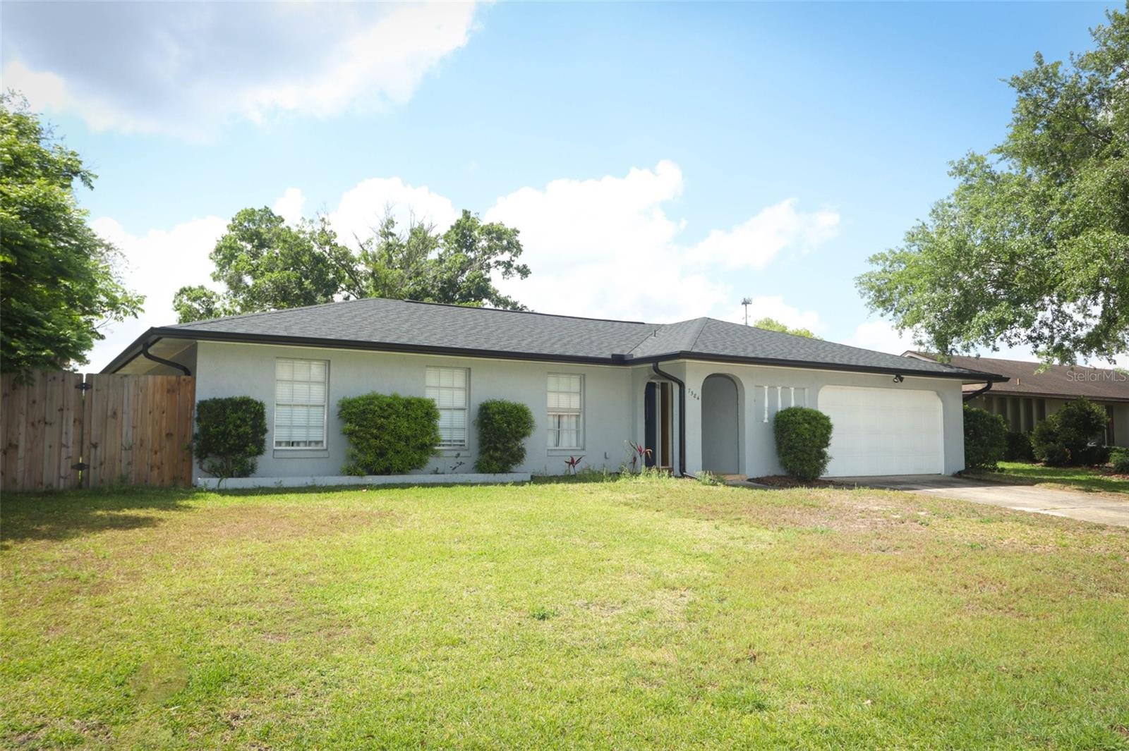 7584 Lodge Pole Trl Property Photo 1