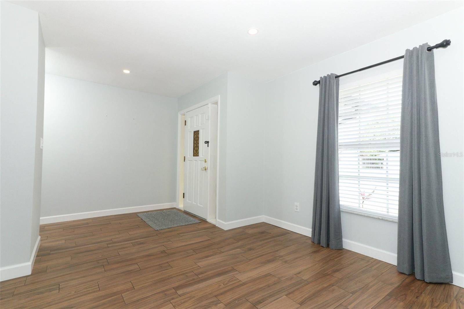 7584 Lodge Pole Trl Property Photo 7