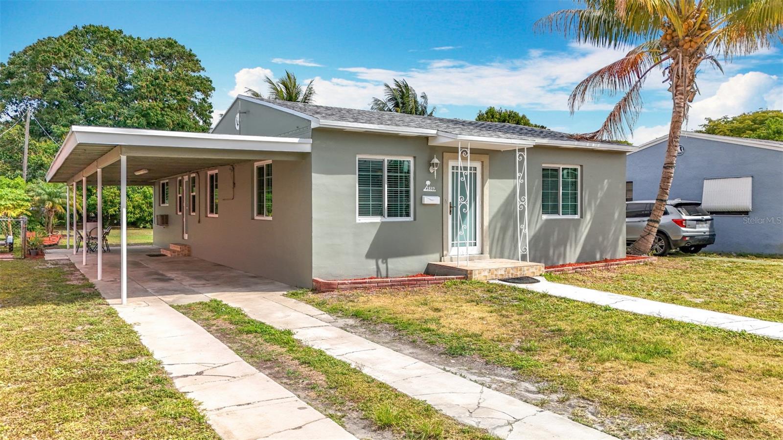 2839 Polk St Property Photo