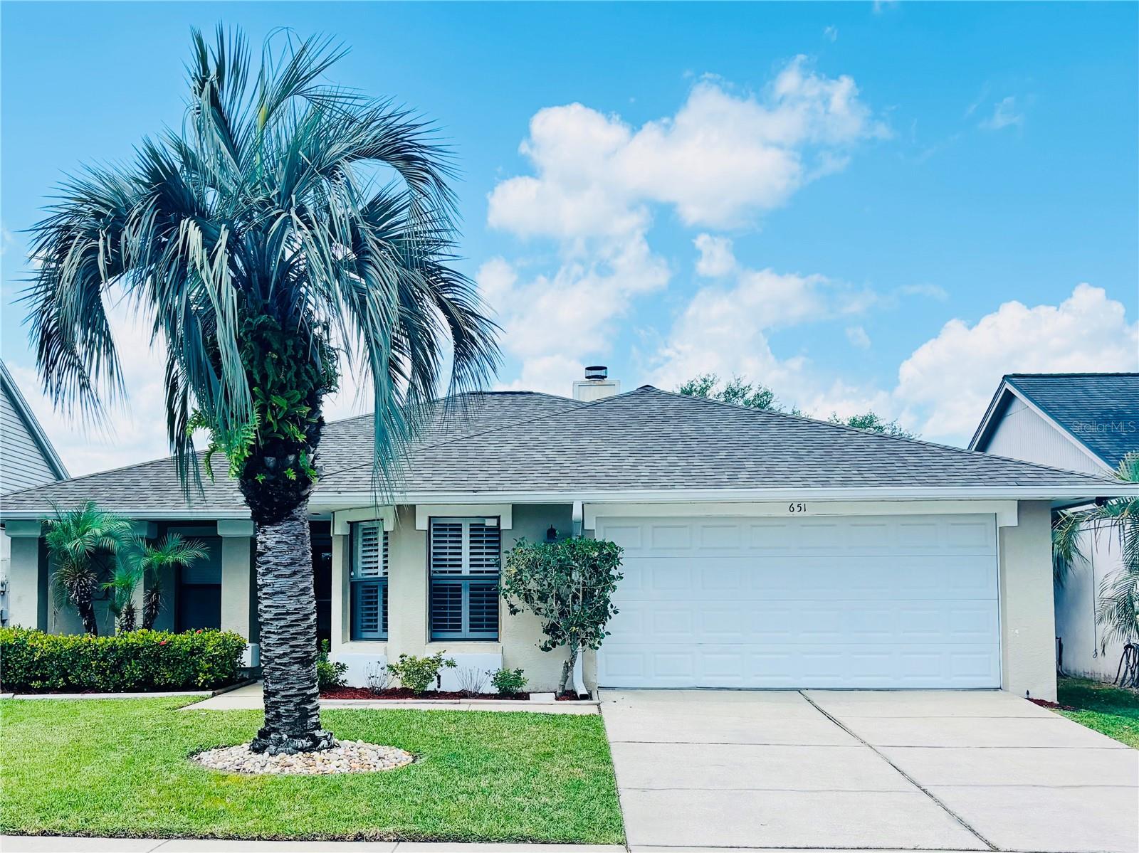 651 Holbrook Cir Property Photo