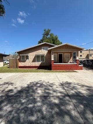 1611 Hillcrest St Property Photo 2