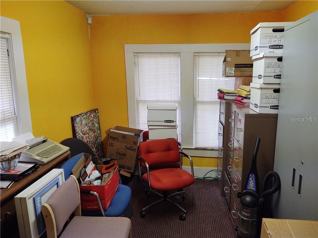 1611 Hillcrest St Property Photo 9