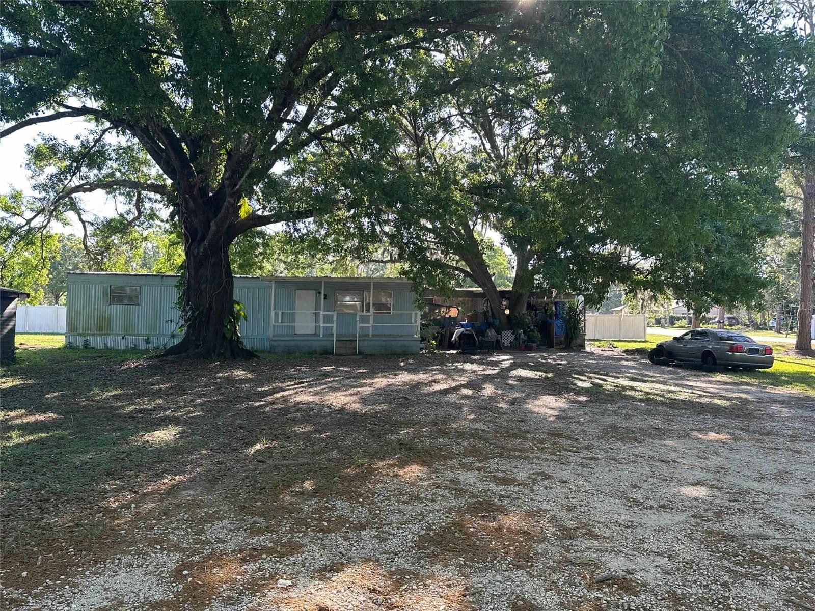 1025 W Socrum Loop Rd Property Photo 2