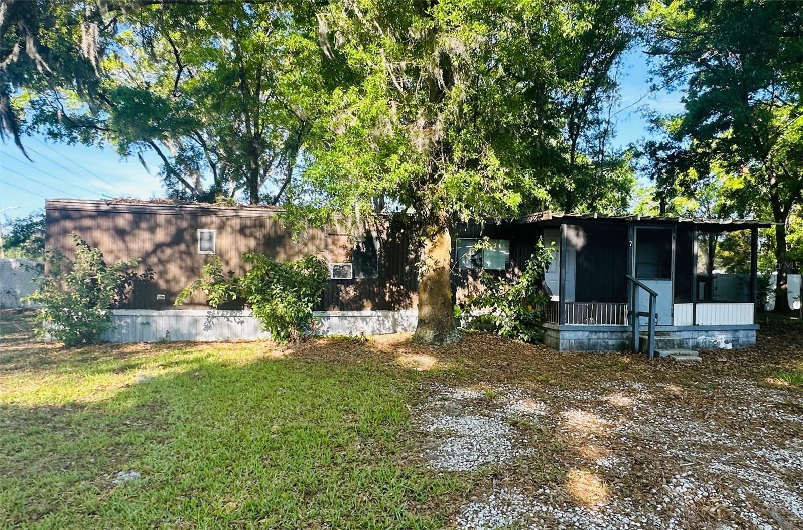 1025 W Socrum Loop Rd Property Photo 3