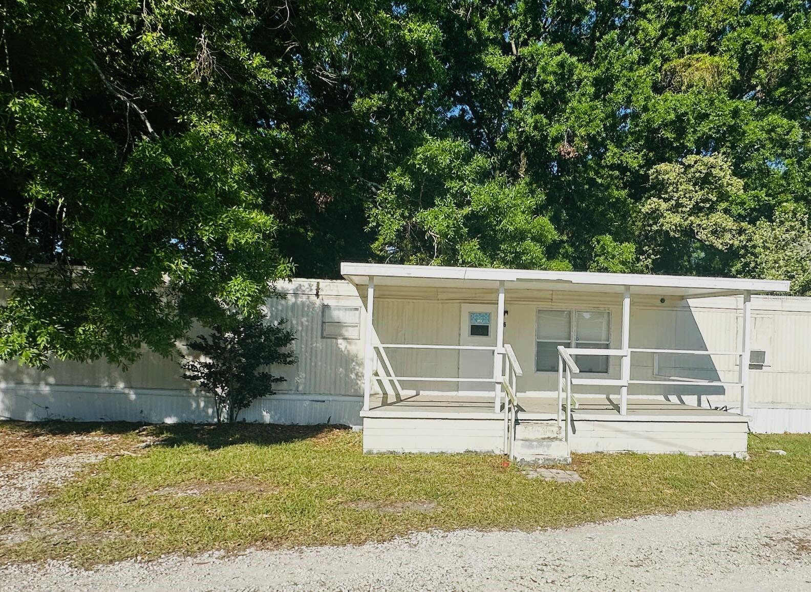 1025 W Socrum Loop Rd Property Photo 4