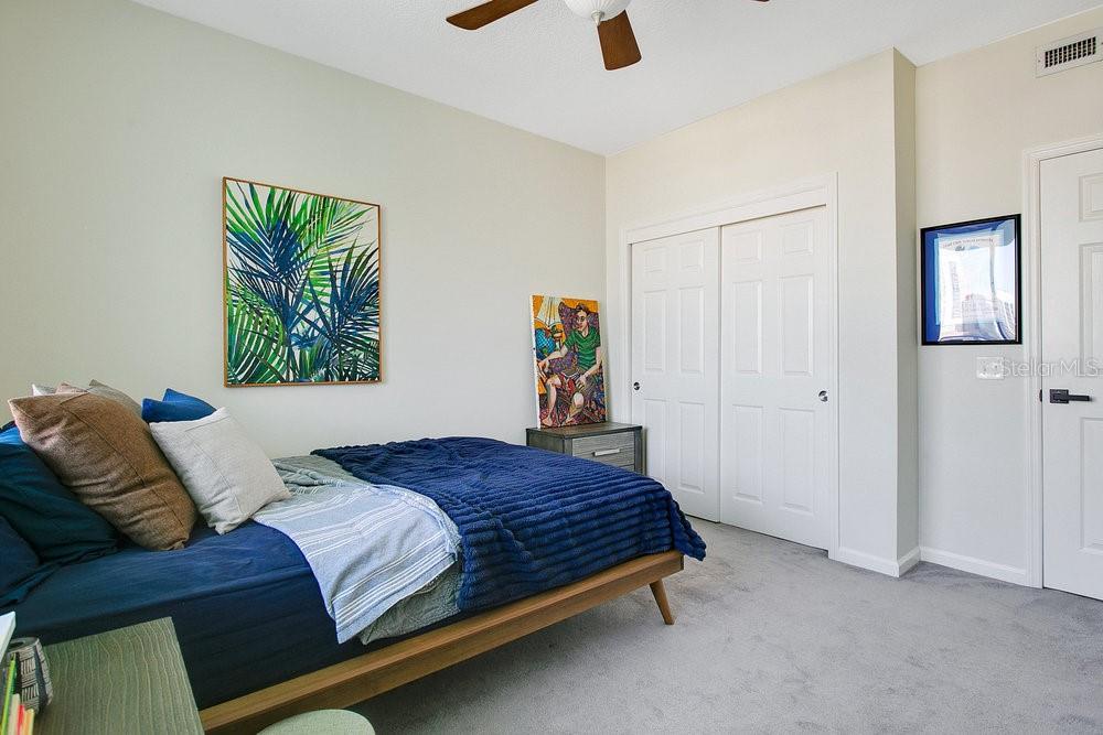 322 E Central Blvd #1008 Property Photo 11