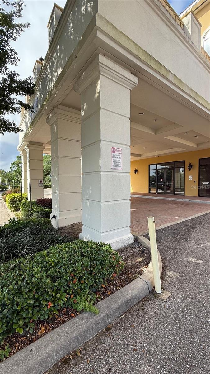 5749 Westgate Dr #unit 201 Property Photo 6