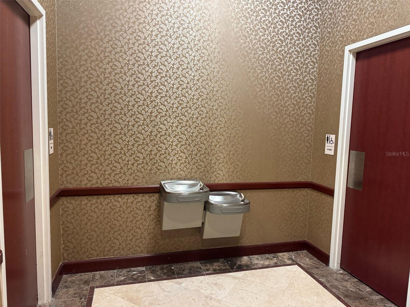 5749 Westgate Dr #unit 201 Property Photo 12