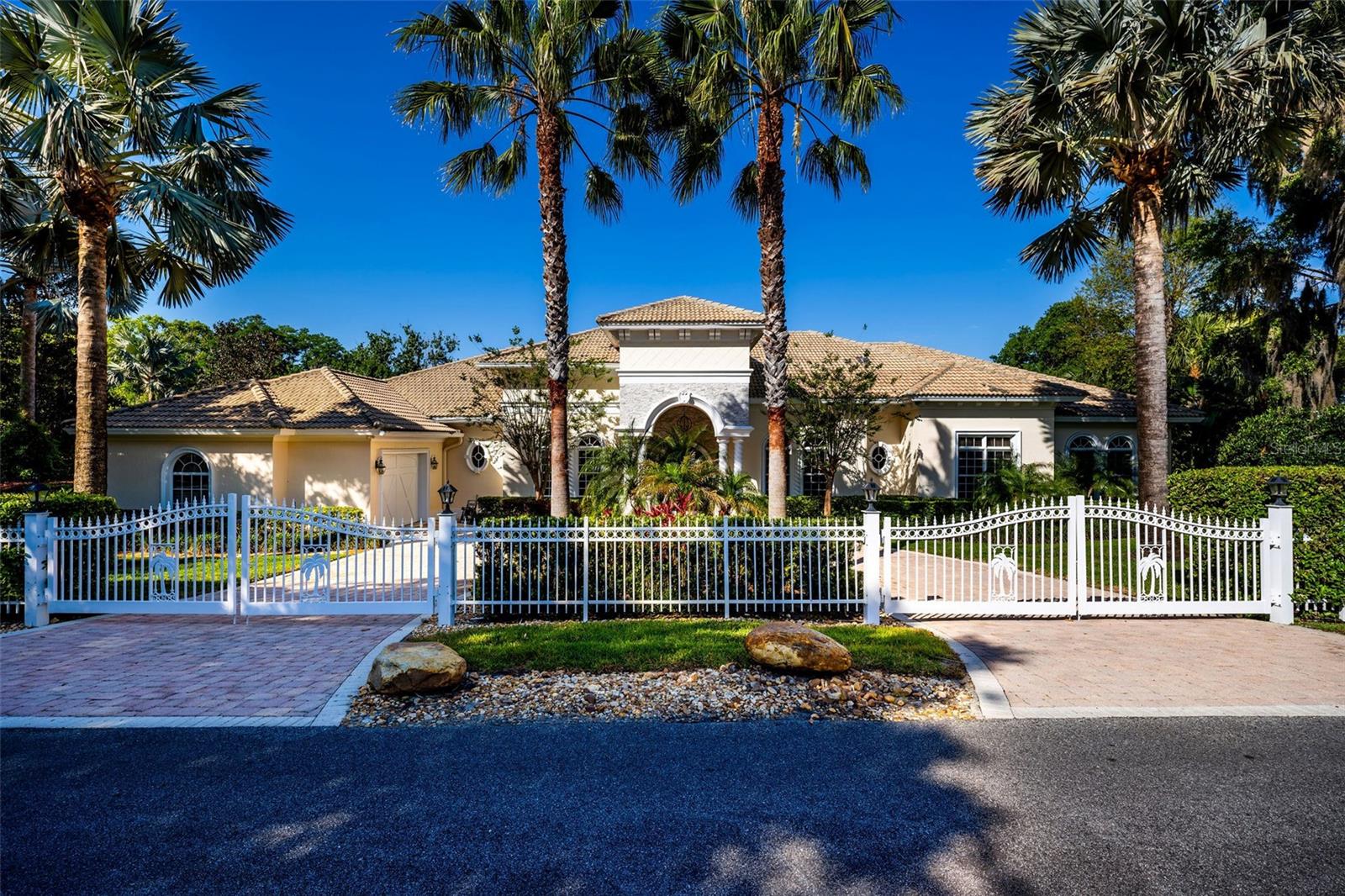 4 Island Dr Property Photo
