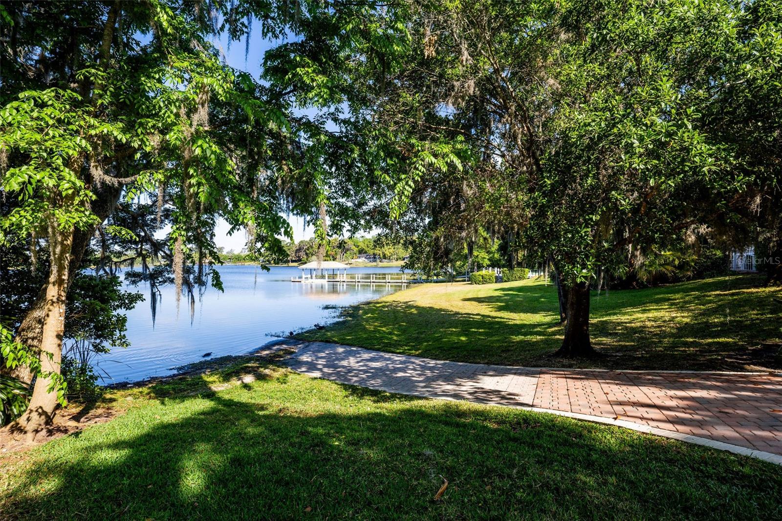 4 Island Dr Property Photo 3