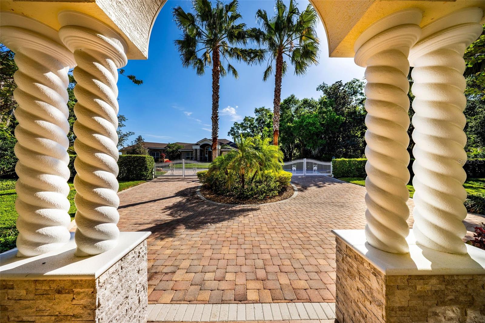 4 Island Dr Property Photo 8