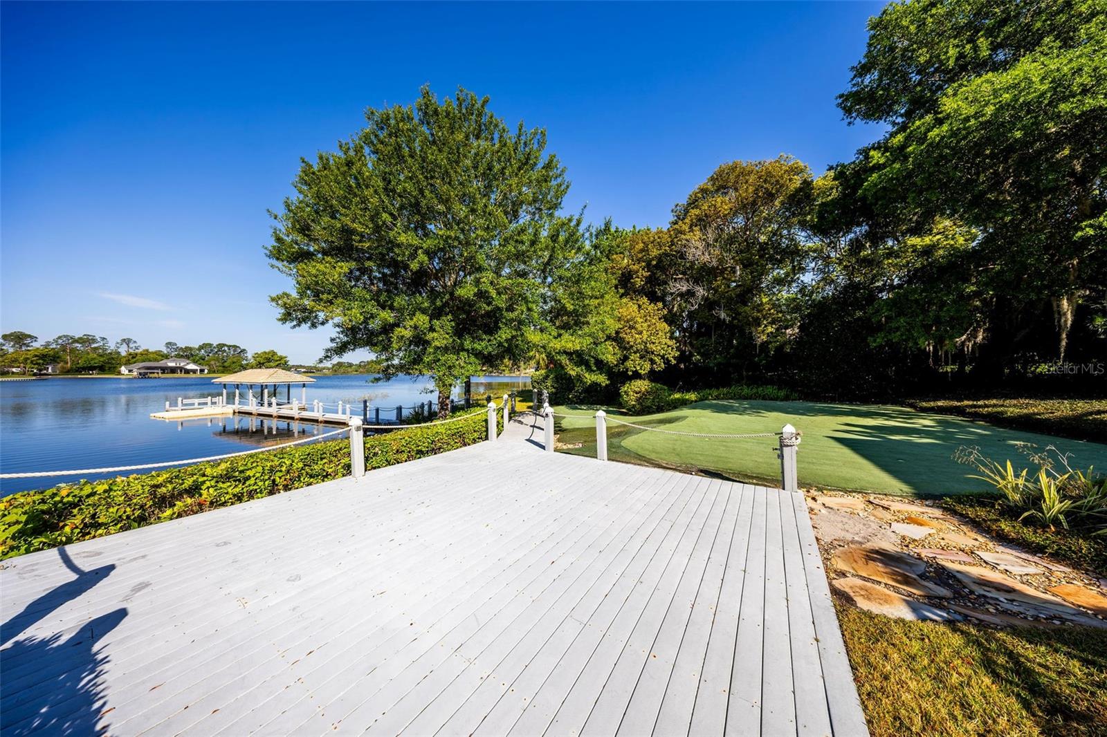 4 Island Dr Property Photo 44