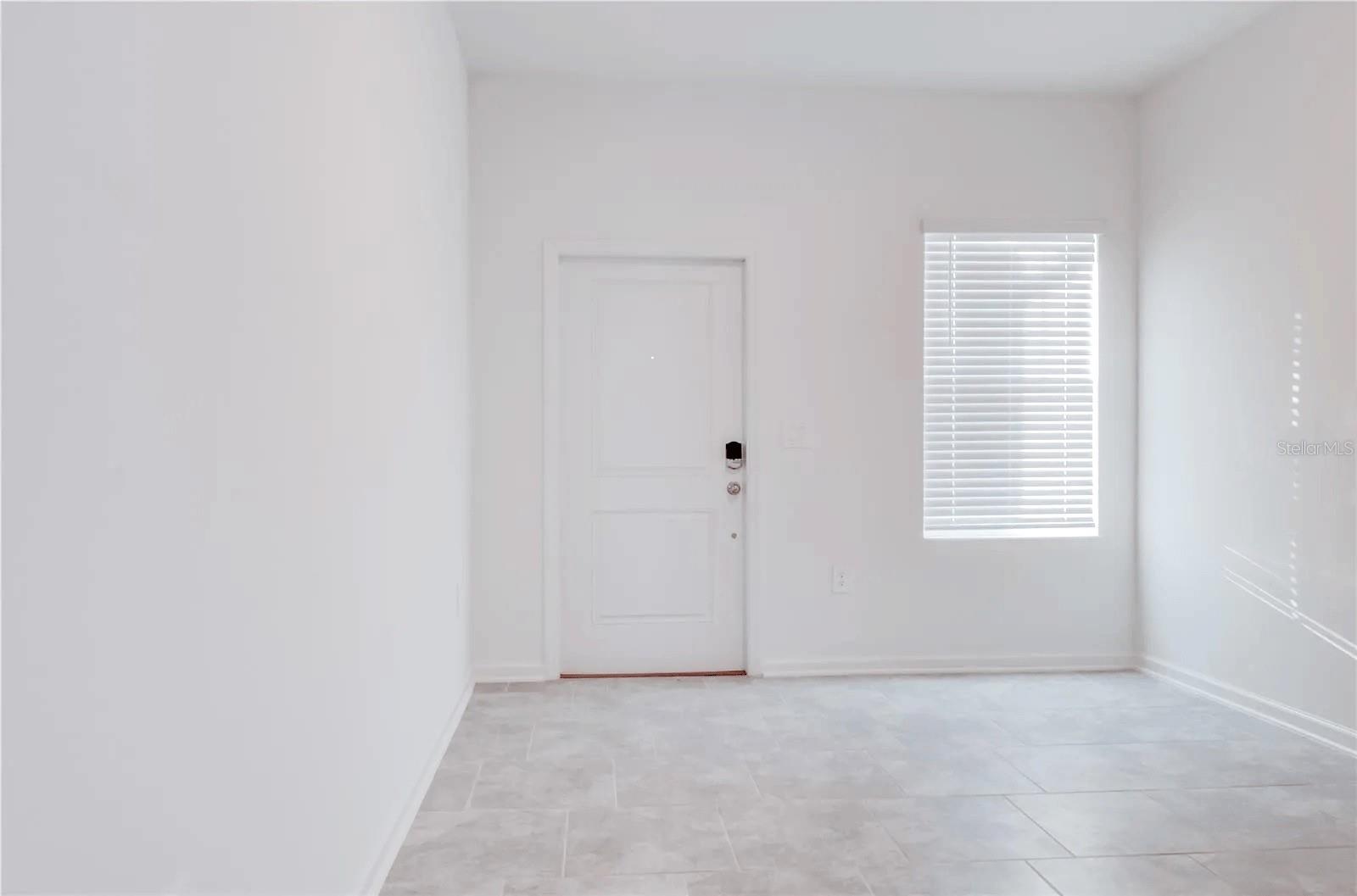 3239 Laurent Loop Property Photo 10