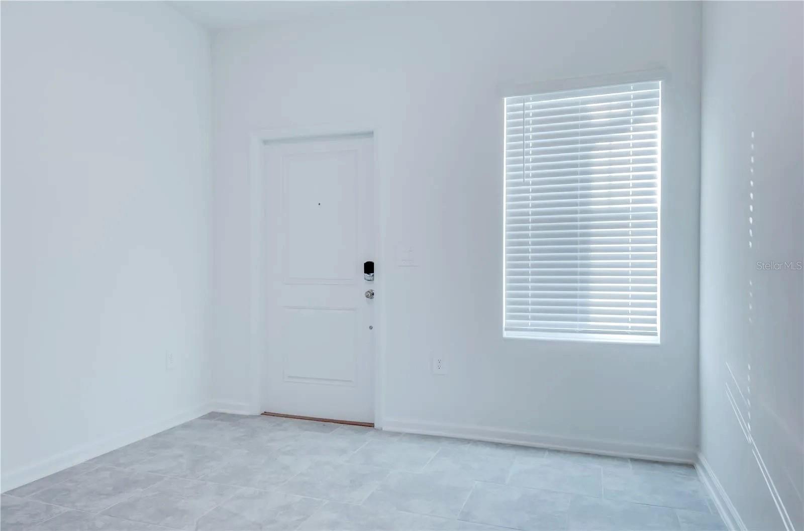 3239 Laurent Loop Property Photo 11