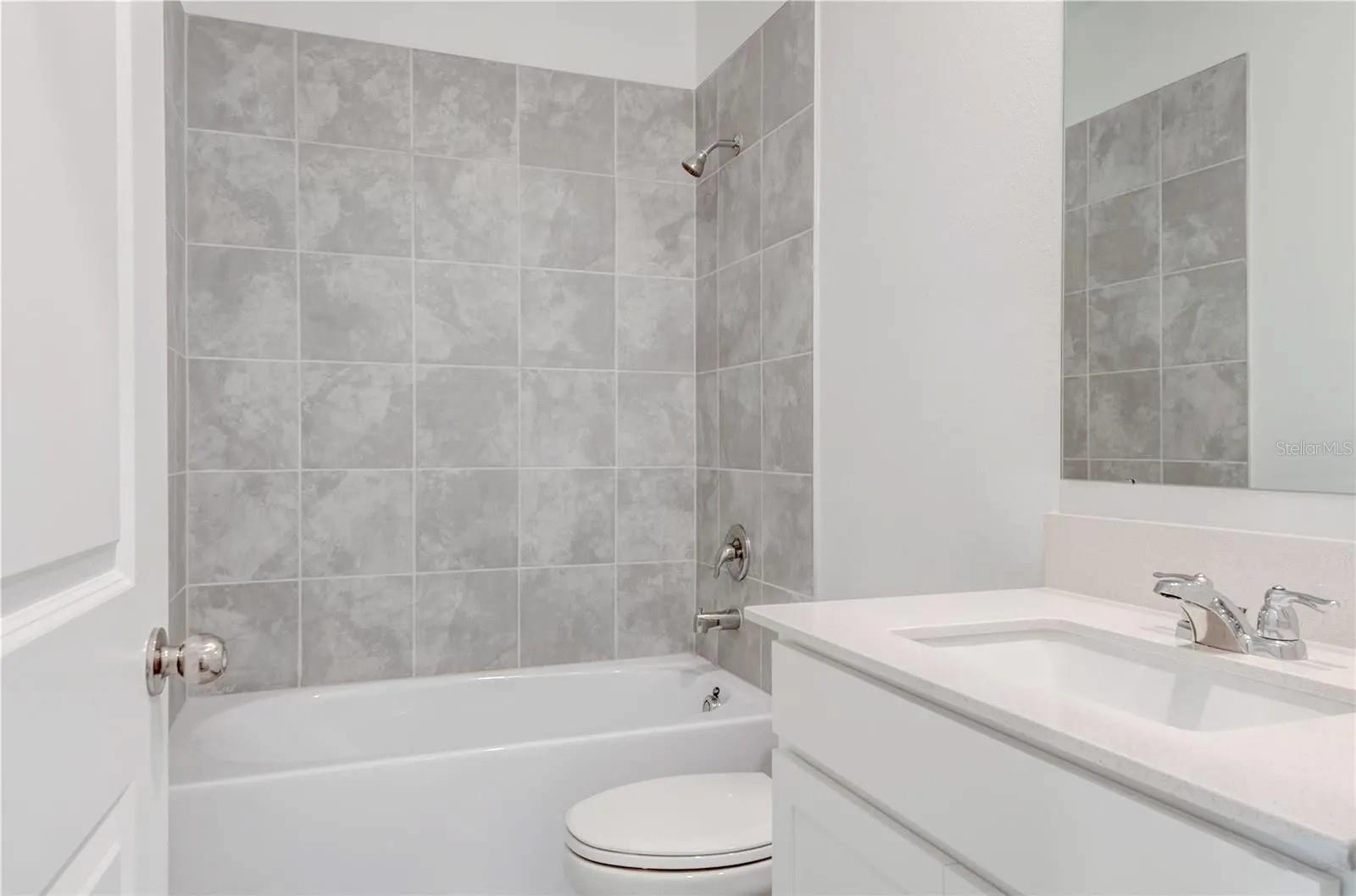 3239 Laurent Loop Property Photo 21