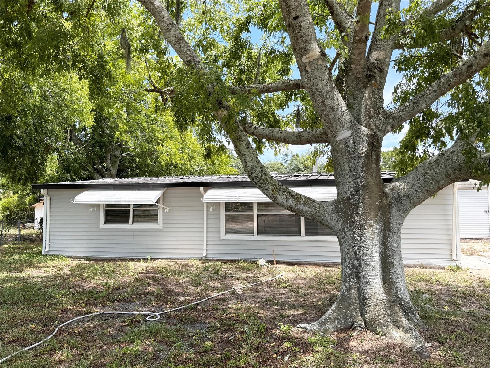 3418 Brockett Rd Property Photo