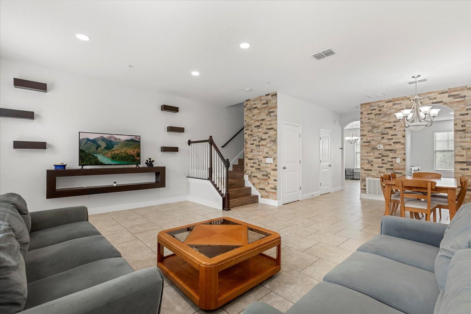 10866 Sunset Ridge Ln Property Photo 5