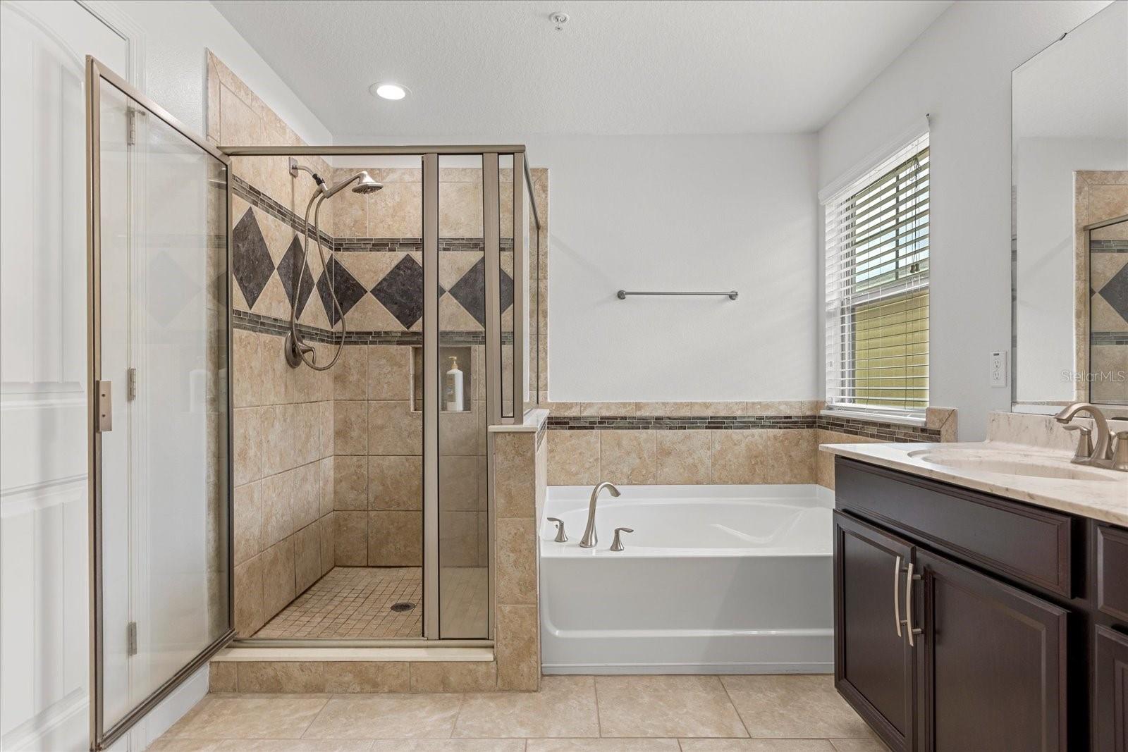 10866 Sunset Ridge Ln Property Photo 24