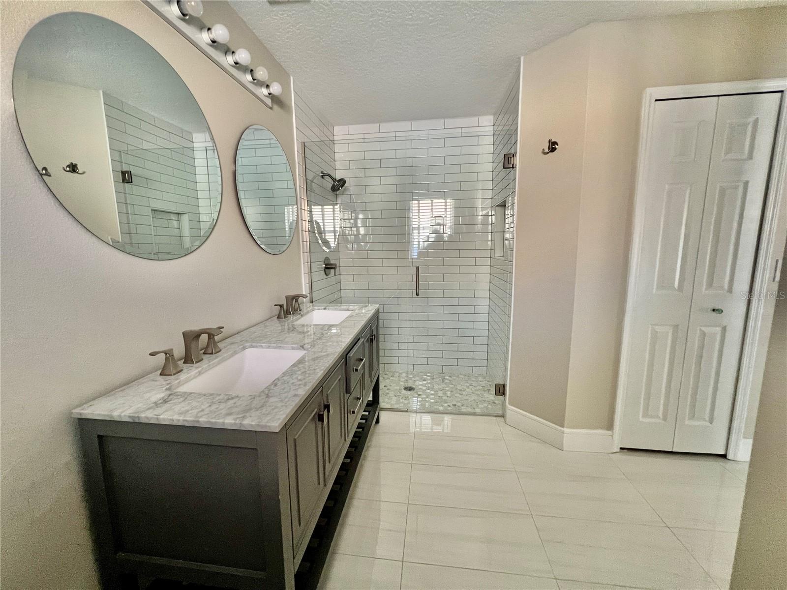 10731 Flycast Cir Property Photo 11
