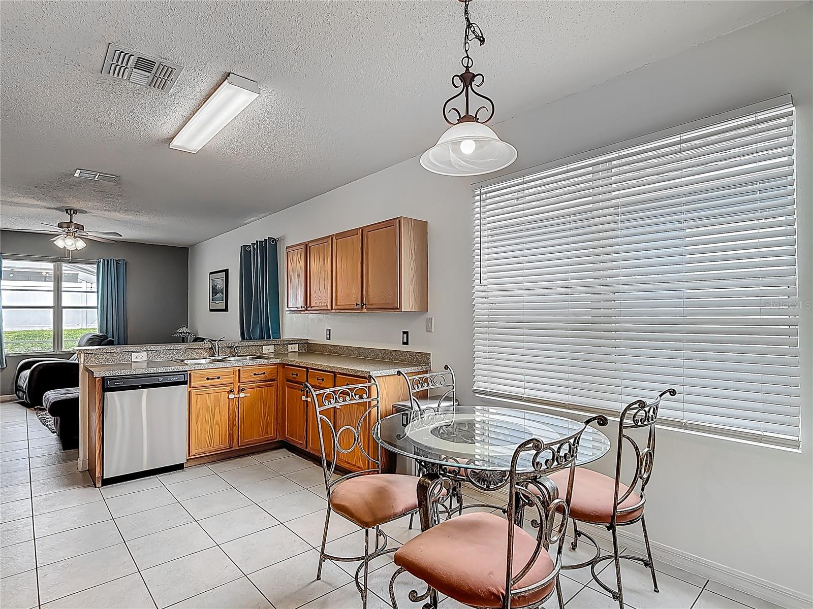 226 Sigmund Loop Property Photo 18