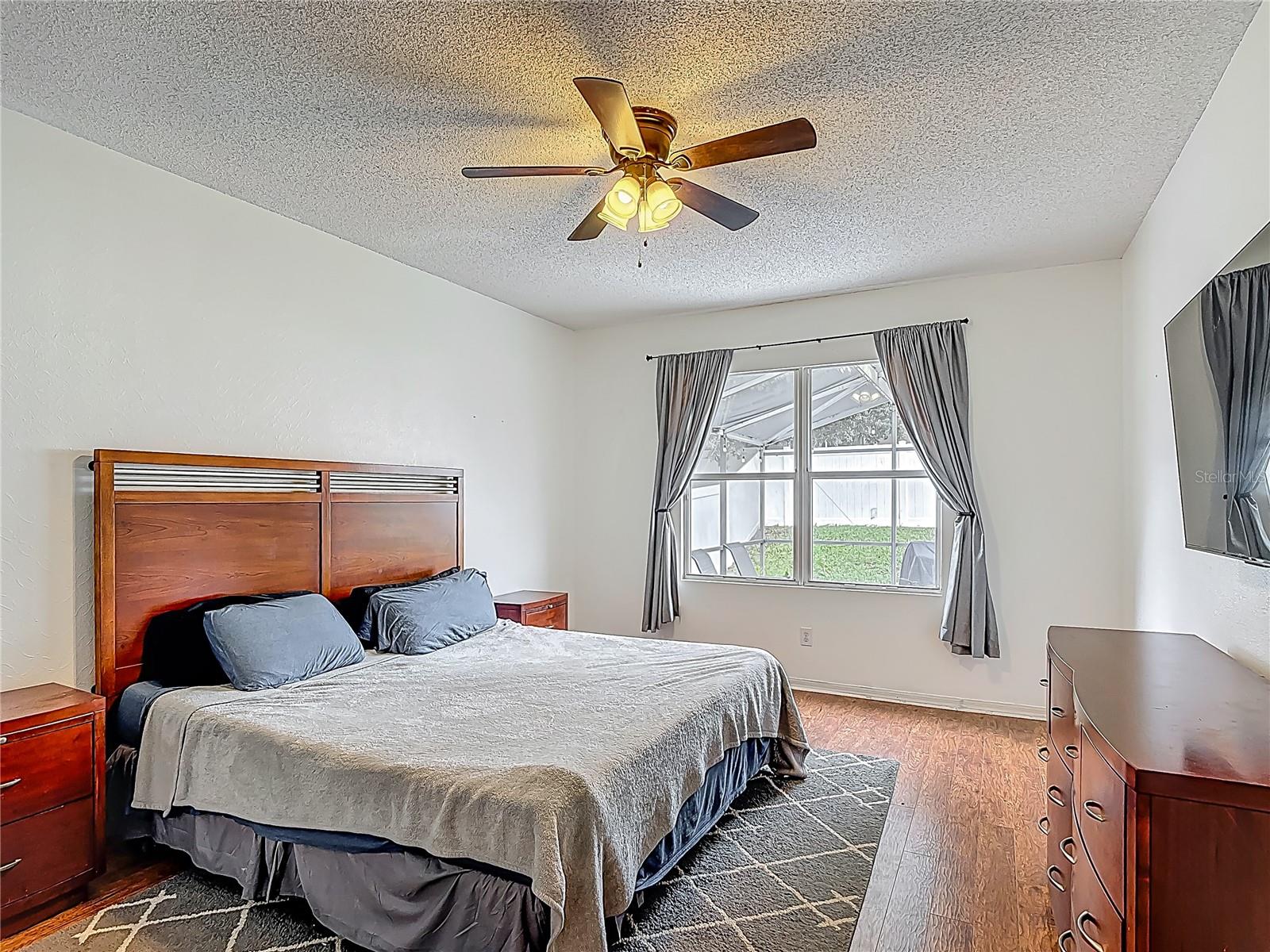 226 Sigmund Loop Property Photo 24