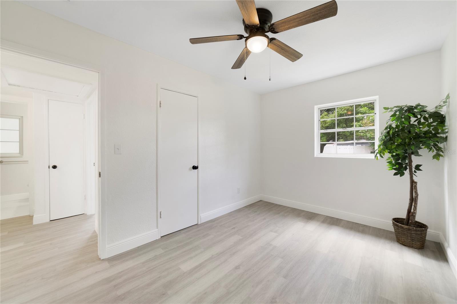 1201 Carlsbad Pl Property Photo 11