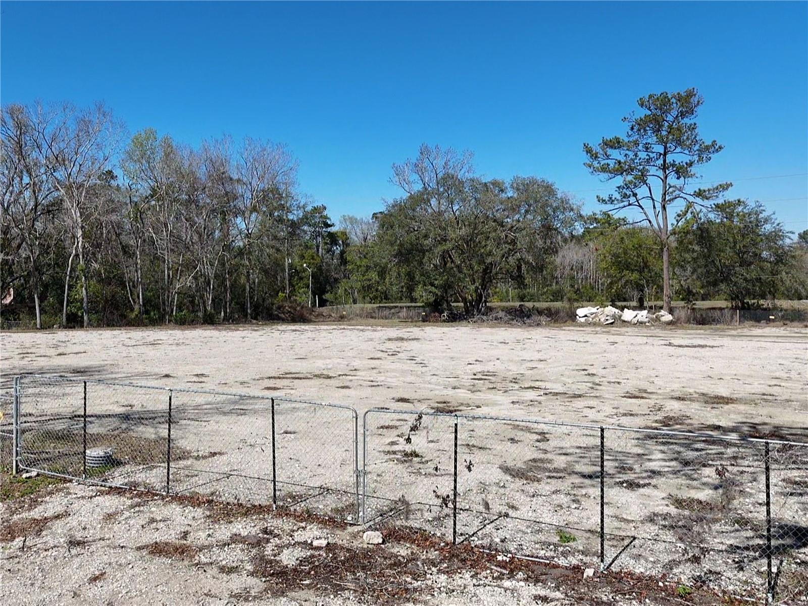 5858 Stuart Property Photo 2