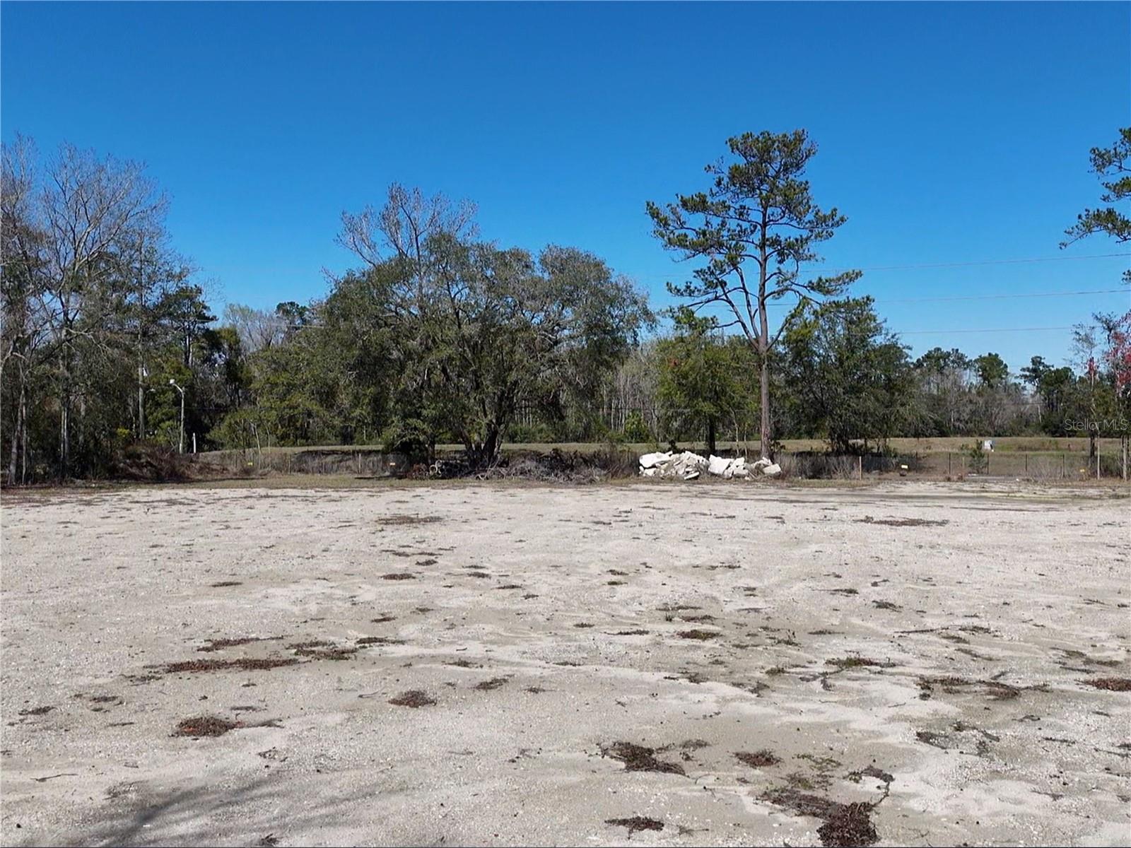 5858 Stuart Property Photo 4