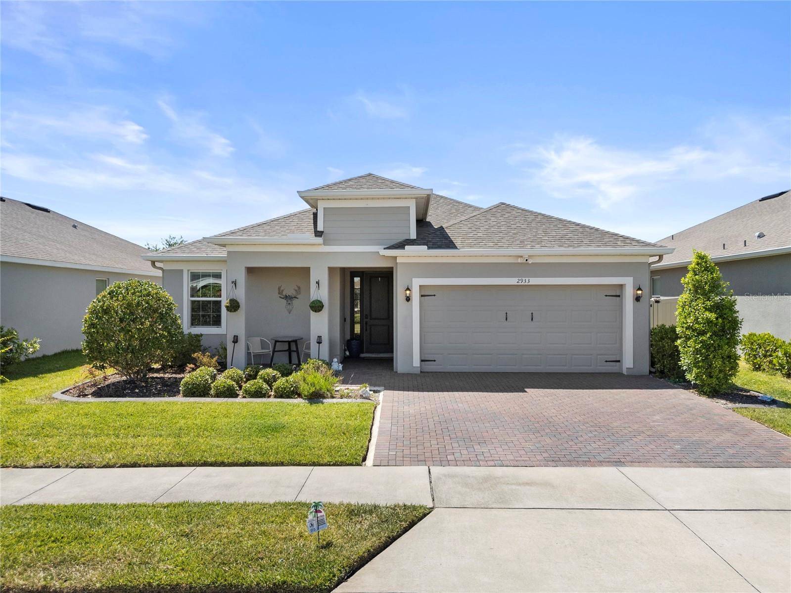 2933 Bluestem Ln Property Photo