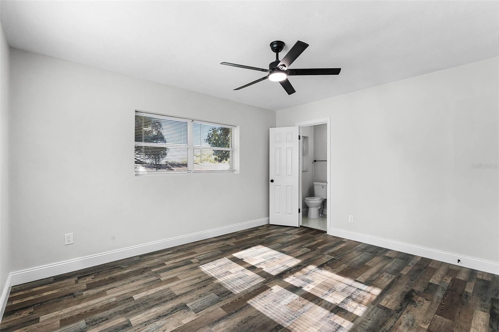 505 Lake Shore Dr Property Photo 26