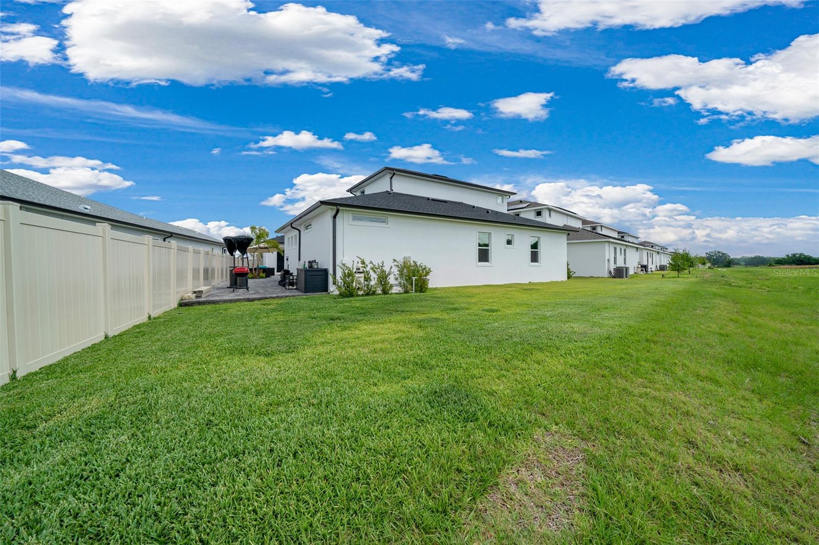10549 Torchwood Sea Way Property Photo 11