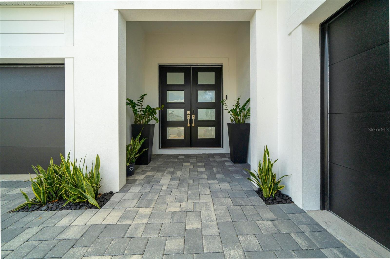 10549 Torchwood Sea Way Property Photo 12