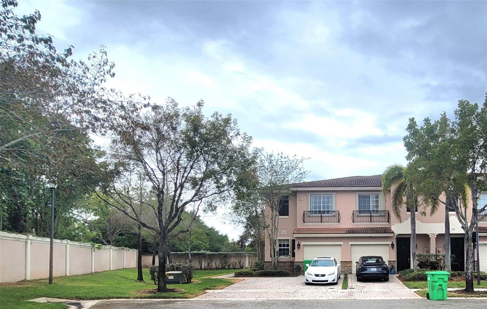 Sunrise Real Estate Listings Main Image