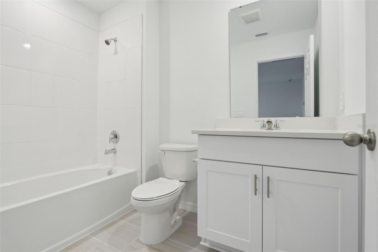 16403 Bird Of Paradise Ave Property Photo 26