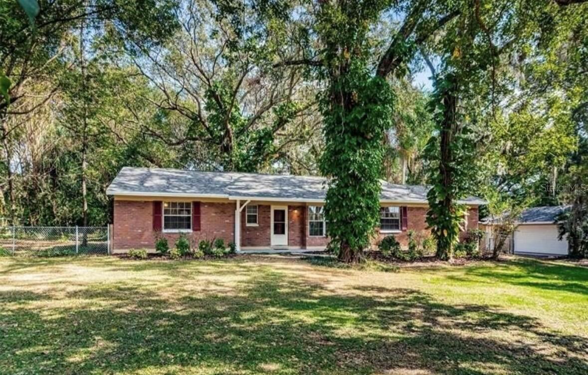 2902 Little Rd Property Photo