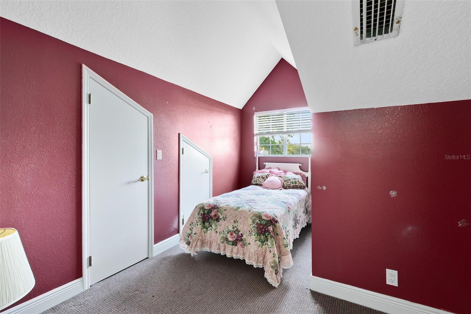 910 Cypress Ave Property Photo 30