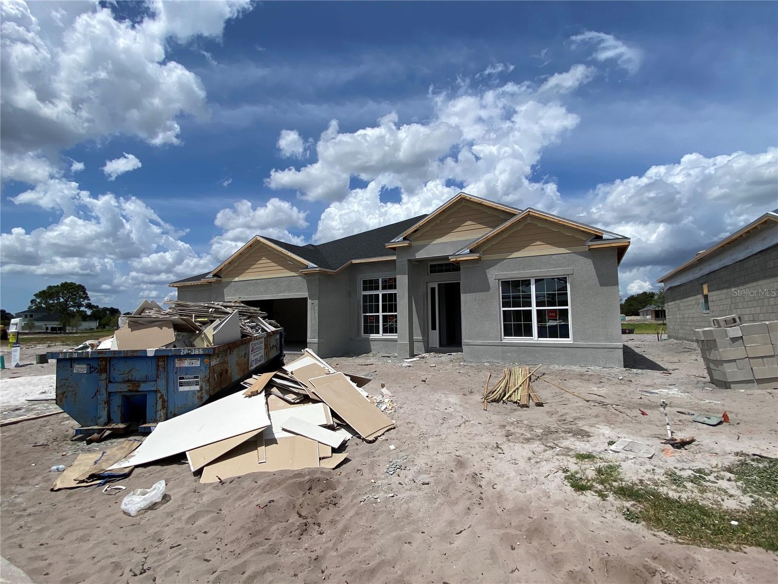 2643 Ravencliffe Property Photo