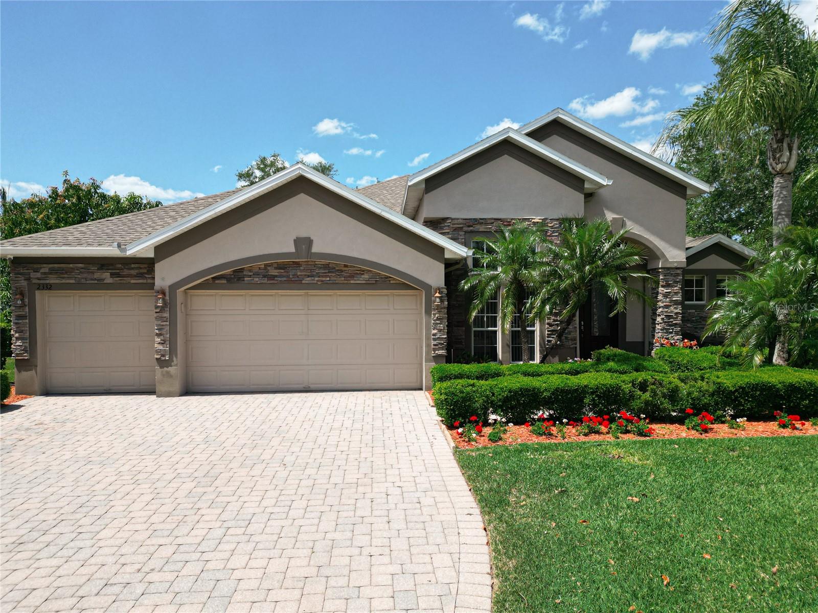 2332 Pond Cove Way Property Photo