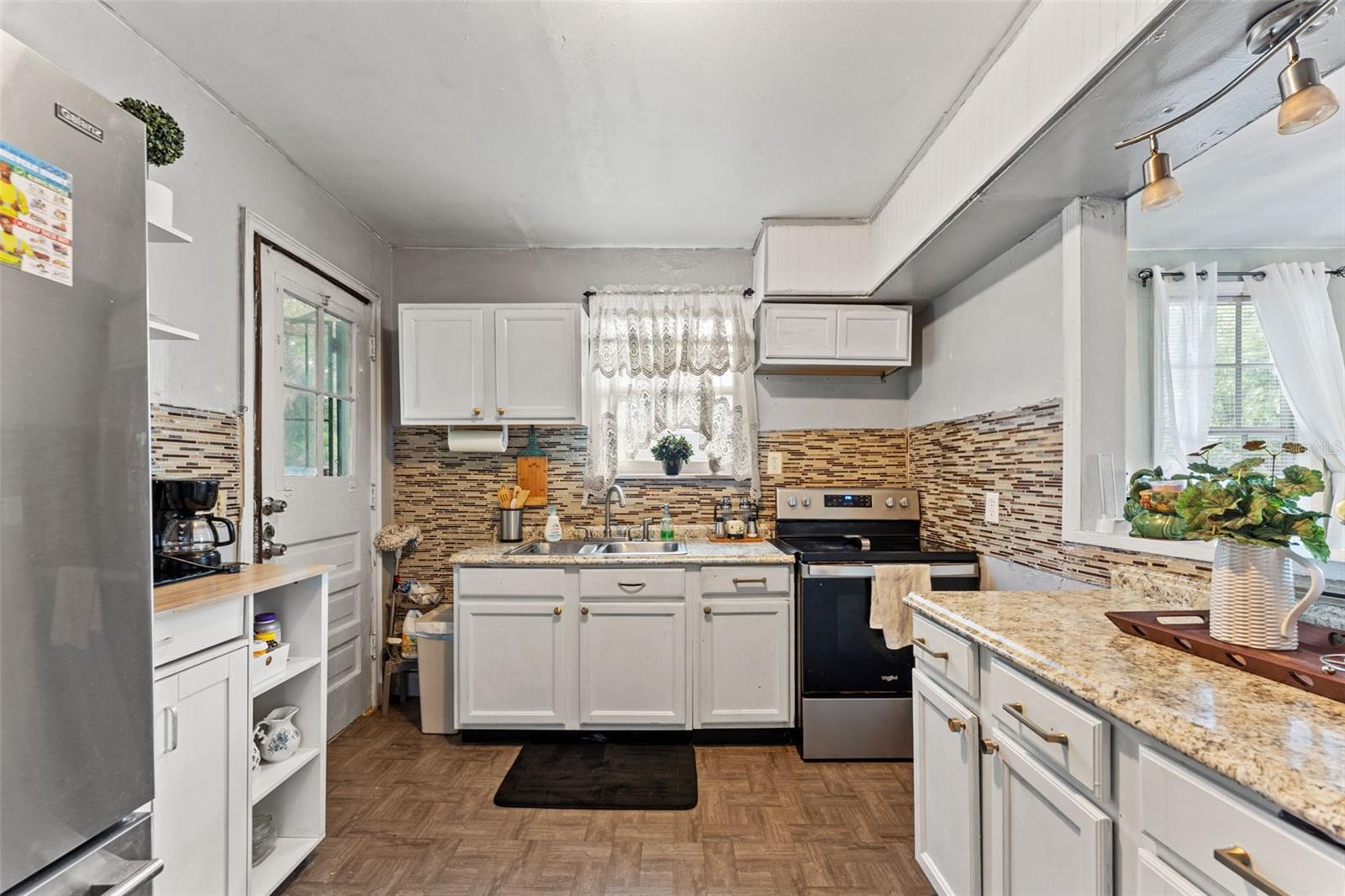 1204 N Shore Dr Property Photo 15